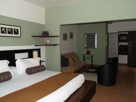 Los Agaves Hotel