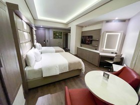 Hotel Safi Metropolitan