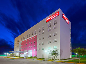 City Express Suites Silao Aeropuerto