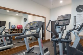 Holiday Inn Express & Suites Leon - Aeropuerto