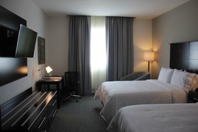 Holiday Inn Express & Suites Leon - Aeropuerto