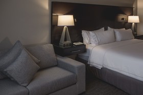 Holiday Inn Express & Suites Leon - Aeropuerto