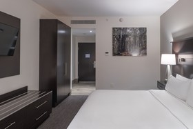 Holiday Inn Express & Suites Leon - Aeropuerto