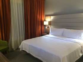 Fiesta Inn Suites Aeropuerto del Bajío Silao