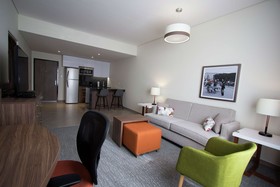 Fiesta Inn Suites Aeropuerto del Bajío Silao
