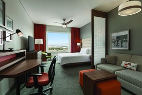 Fiesta Inn Suites Aeropuerto del Bajío Silao