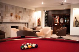Hotel Ecce Inn