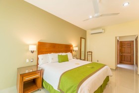 Hotel Ecce Inn