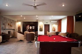 Hotel Ecce Inn