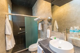 Hotel Ecce Inn