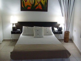 Hotel & Suites Mo Sak