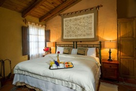 Casona De Manzano B&B