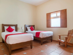 Hotel Estancia Carmelita