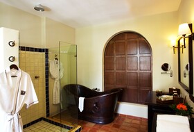 Guaycura Boutique Hotel, Beach Club & Spa