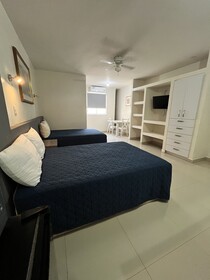 Bed Bed Hotel