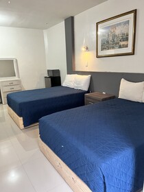 Bed Bed Hotel