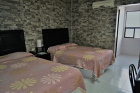 Hotel Laguna Inn
