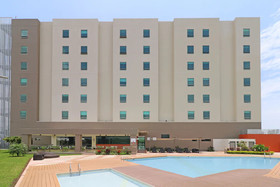 Holiday Inn Express Tuxpan