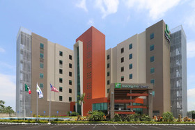 Holiday Inn Express Tuxpan