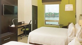 Holiday Inn Express Tuxpan