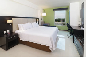 Holiday Inn Express Tuxpan