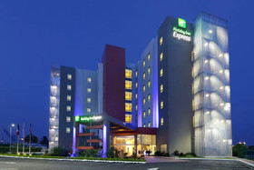 Holiday Inn Express Tuxpan