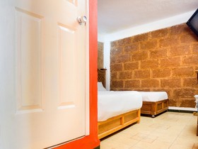 Hotel Del Centro by OYO Rooms
