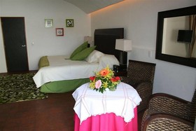 Casa Poezia Boutique