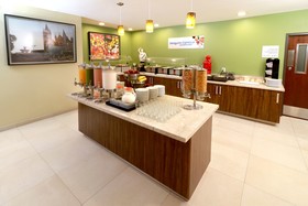 Holiday Inn Express Guadalajara Aeropuerto