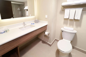 Holiday Inn Express Guadalajara Aeropuerto