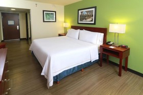 Holiday Inn Express Guadalajara Aeropuerto