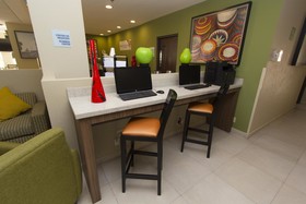 Holiday Inn Express Guadalajara Aeropuerto