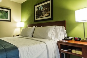 Holiday Inn Express Guadalajara Aeropuerto