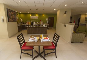Holiday Inn Express Guadalajara Aeropuerto