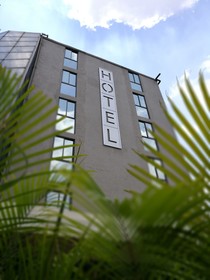 Hotel Delf Inn