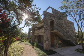 Hotel Huayacán