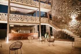 Hotel Huayacán
