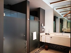 Hotel Huayacán