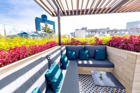 Alia Inn Boutique