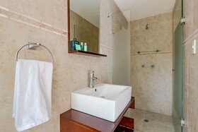 Ayenda Suites Cuija