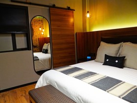 Cadillac Hotel Boutique