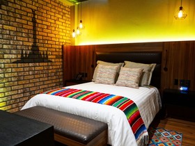Cadillac Hotel Boutique