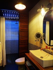 Cadillac Hotel Boutique