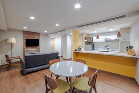 City Express Suites by Marriott Ciudad de México Anzures