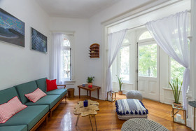 Deco Housing