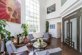 Deco Housing