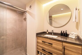 Grand Chapultepec by Kukun