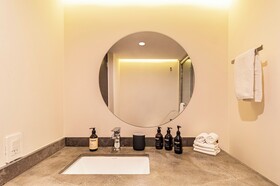 Grand Chapultepec by Kukun