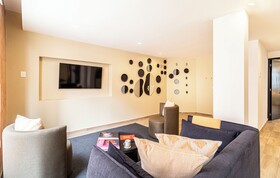 Grand Chapultepec by Kukun