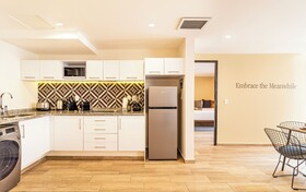 Grand Chapultepec by Kukun